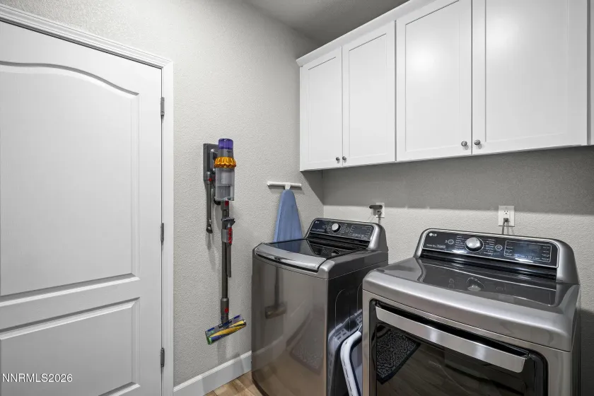 6211 Bucking Horse, Sparks, Nevada 89436, 3 Bedrooms Bedrooms, ,3 BathroomsBathrooms,Residential,Residential,Bucking Horse,0,260010789