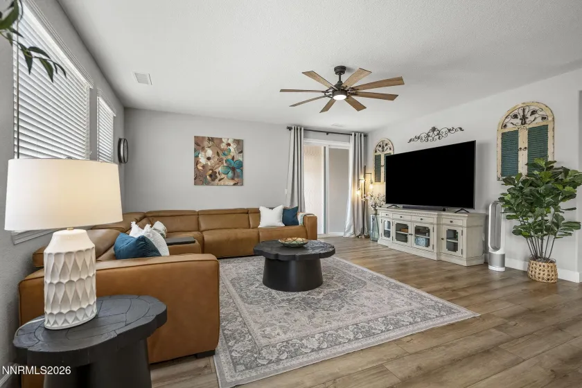 6211 Bucking Horse, Sparks, Nevada 89436, 3 Bedrooms Bedrooms, ,3 BathroomsBathrooms,Residential,Residential,Bucking Horse,0,260010789