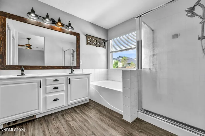 21105 Mount Evans, Reno, Nevada 89508, 3 Bedrooms Bedrooms, ,3 BathroomsBathrooms,Residential,Residential,Mount Evans,0,260010790