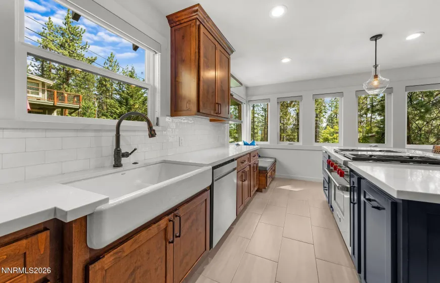 425 Lakeview, Zephyr Cove, Nevada 89448, 3 Bedrooms Bedrooms, ,3 BathroomsBathrooms,Residential,Residential,Lakeview,0,260010794
