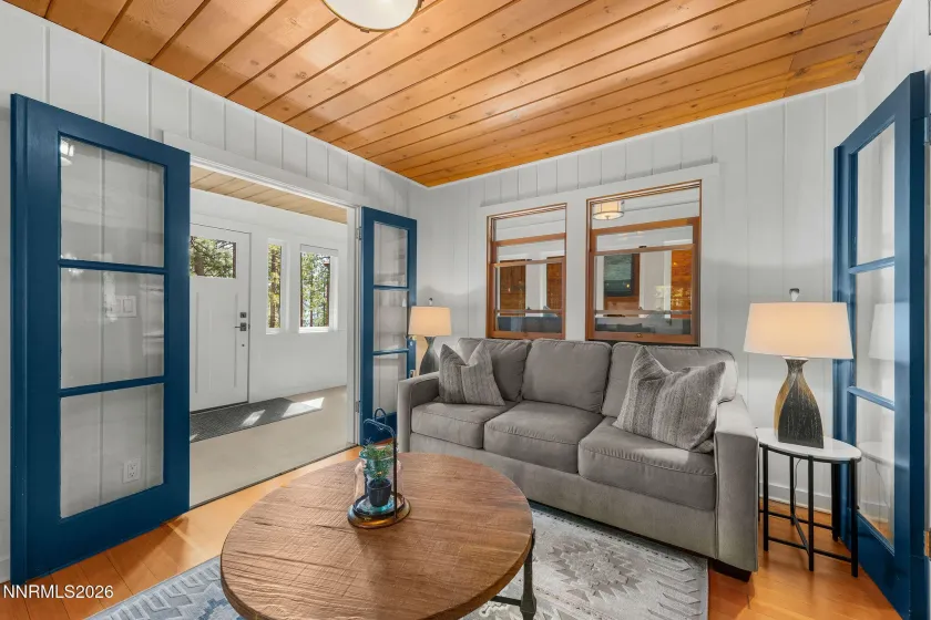 425 Lakeview, Zephyr Cove, Nevada 89448, 3 Bedrooms Bedrooms, ,3 BathroomsBathrooms,Residential,Residential,Lakeview,0,260010794