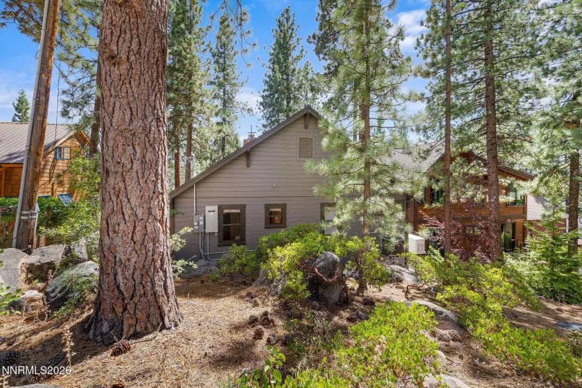 425 Lakeview, Zephyr Cove, Nevada 89448, 3 Bedrooms Bedrooms, ,3 BathroomsBathrooms,Residential,Residential,Lakeview,0,260010794