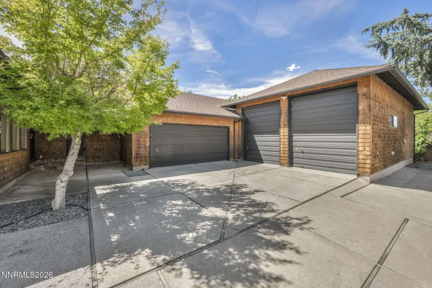 229 Bonnie Briar, Reno, Nevada 89509, 3 Bedrooms Bedrooms, ,4 BathroomsBathrooms,Residential,Residential,Bonnie Briar,0,260010797