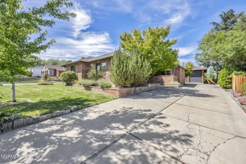 229 Bonnie Briar, Reno, Nevada 89509, 3 Bedrooms Bedrooms, ,4 BathroomsBathrooms,Residential,Residential,Bonnie Briar,0,260010797