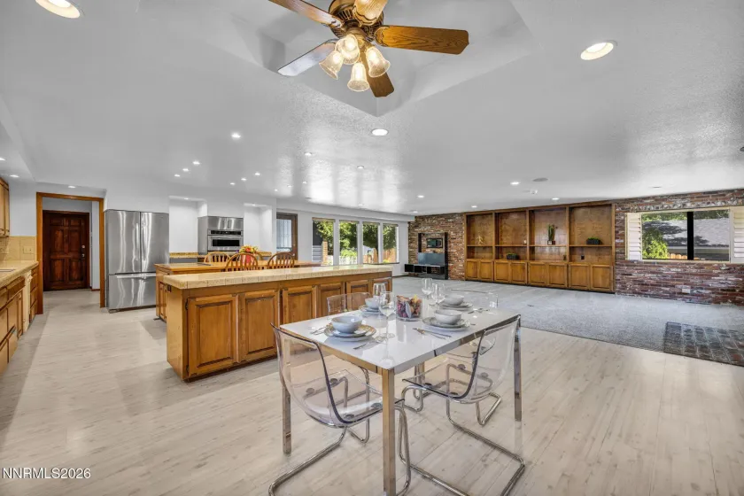 229 Bonnie Briar, Reno, Nevada 89509, 3 Bedrooms Bedrooms, ,4 BathroomsBathrooms,Residential,Residential,Bonnie Briar,0,260010797