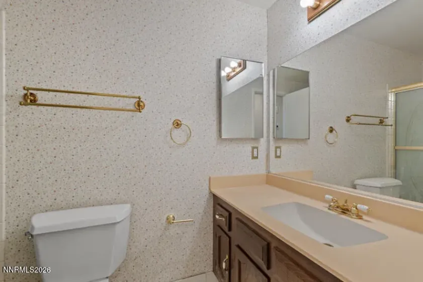 Main bathroom