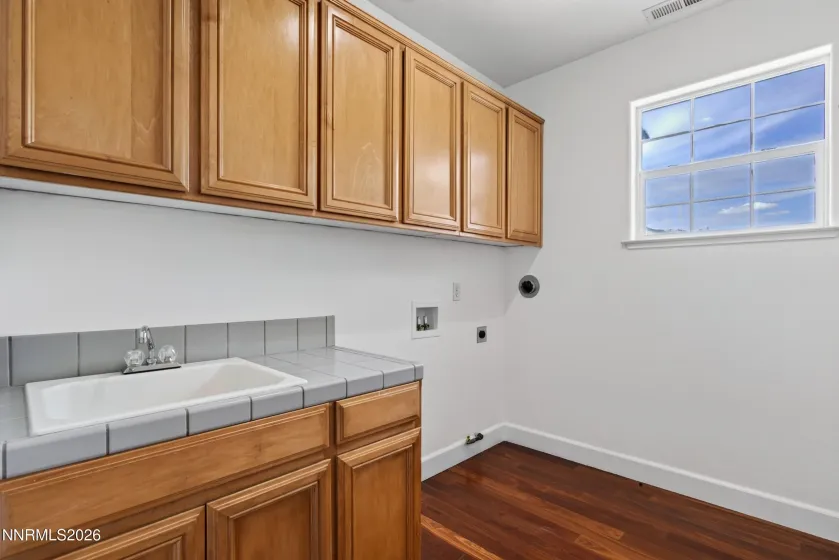 500 Oxford, Carson City, Nevada 89703, 5 Bedrooms Bedrooms, ,3 BathroomsBathrooms,Residential,Residential,Oxford,0,260010800