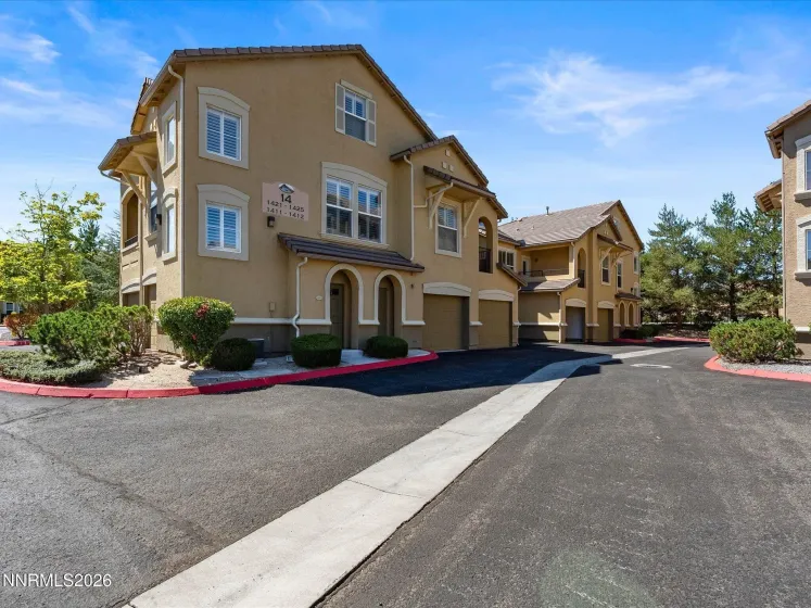 9050 Double R, Reno, Nevada 89521, 2 Bedrooms Bedrooms, ,2 BathroomsBathrooms,Residential,Residential,Double R,0,260010801