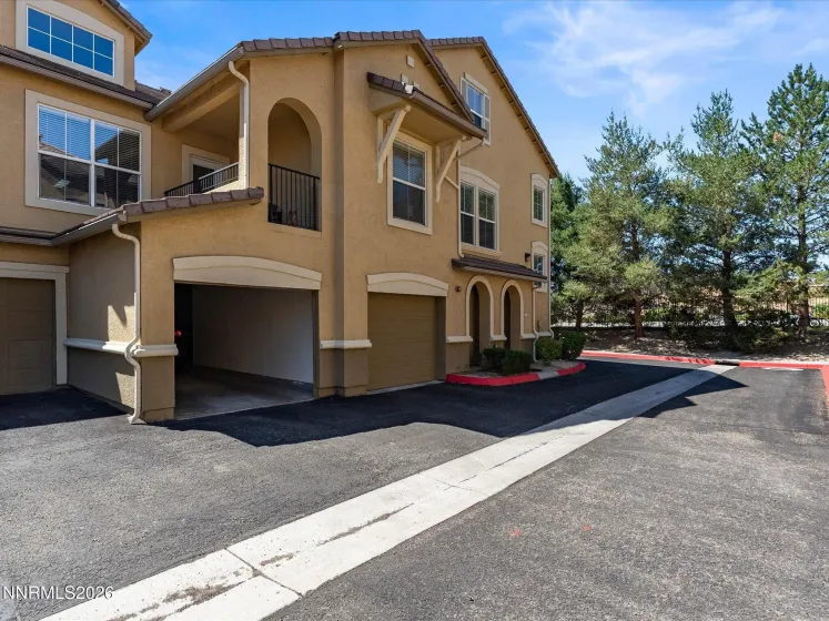 9050 Double R, Reno, Nevada 89521, 2 Bedrooms Bedrooms, ,2 BathroomsBathrooms,Residential,Residential,Double R,0,260010801