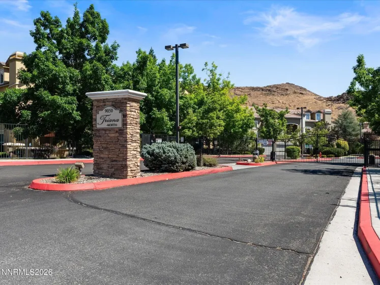 9050 Double R, Reno, Nevada 89521, 2 Bedrooms Bedrooms, ,2 BathroomsBathrooms,Residential,Residential,Double R,0,260010801