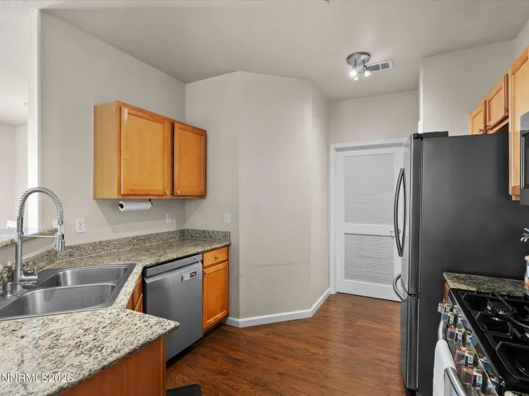 9050 Double R, Reno, Nevada 89521, 2 Bedrooms Bedrooms, ,2 BathroomsBathrooms,Residential,Residential,Double R,0,260010801