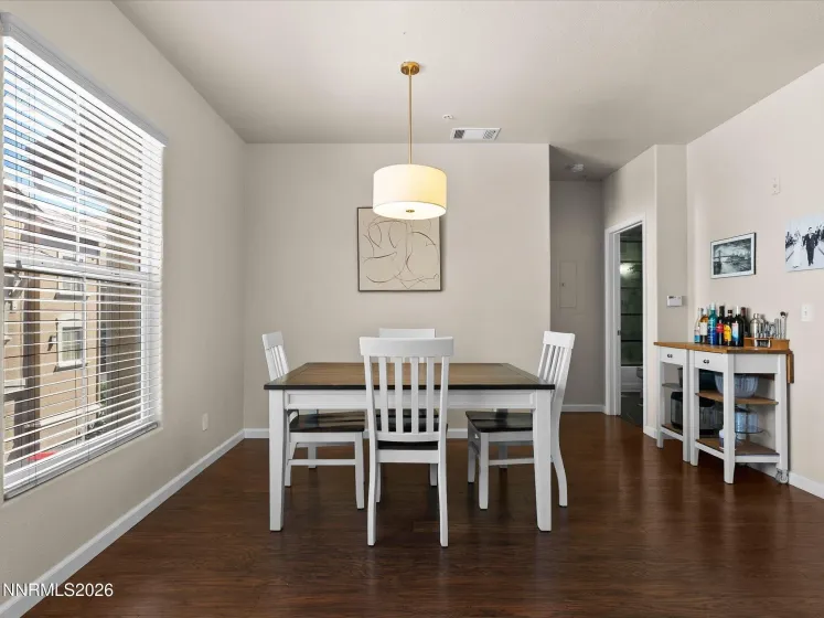 9050 Double R, Reno, Nevada 89521, 2 Bedrooms Bedrooms, ,2 BathroomsBathrooms,Residential,Residential,Double R,0,260010801