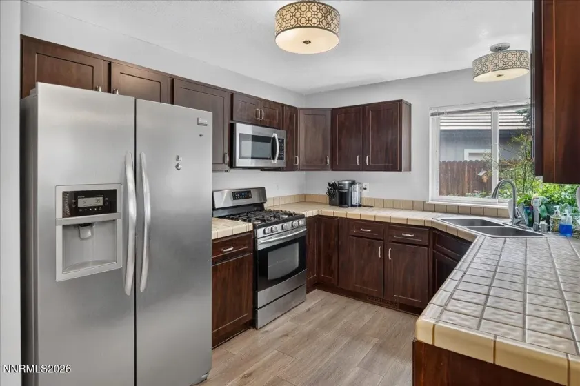280 Edgewater, Reno, Nevada 89519, 4 Bedrooms Bedrooms, ,3 BathroomsBathrooms,Residential,Residential,Edgewater,0,260009379