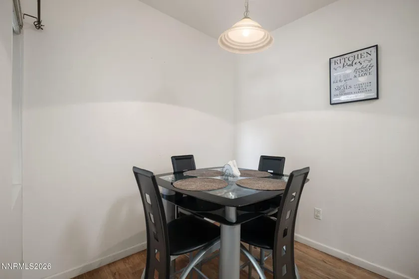 6850 Sharlands, Reno, Nevada 89523, 2 Bedrooms Bedrooms, ,2 BathroomsBathrooms,Residential,Residential,Sharlands,0,260010806