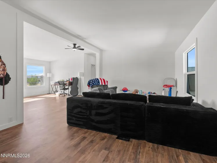 4320 Margoree, Fallon, Nevada 89406, 3 Bedrooms Bedrooms, ,2 BathroomsBathrooms,Residential,Residential,Margoree,0,260010807