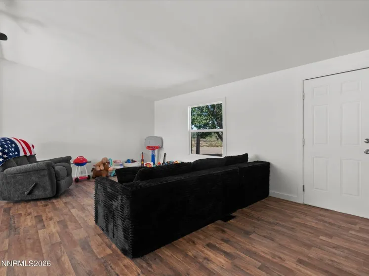 4320 Margoree, Fallon, Nevada 89406, 3 Bedrooms Bedrooms, ,2 BathroomsBathrooms,Residential,Residential,Margoree,0,260010807