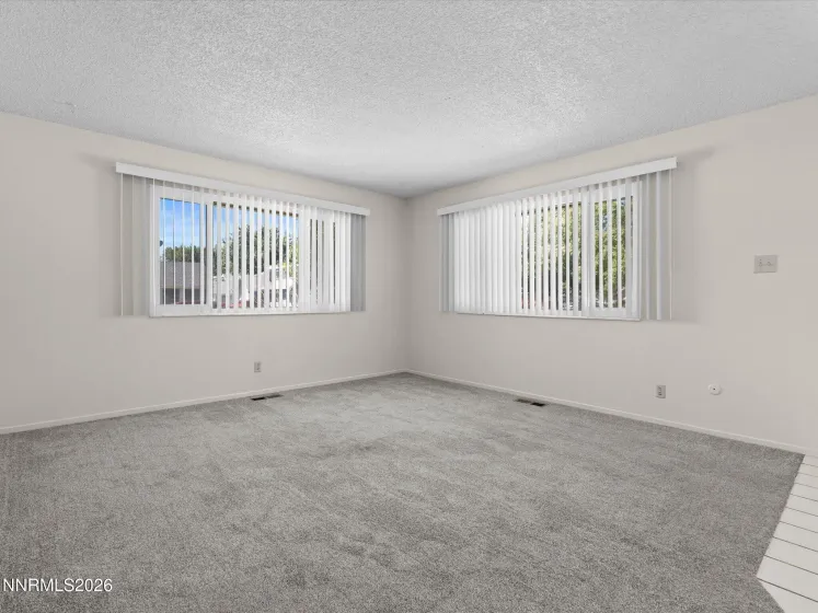 1590 York, Sparks, Nevada 89431, 4 Bedrooms Bedrooms, ,2 BathroomsBathrooms,Residential Income,Residential,York,0,260010809