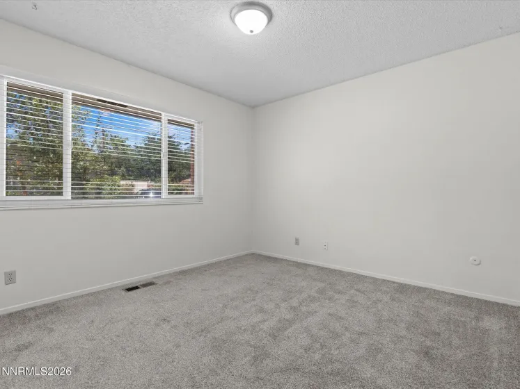 1590 York, Sparks, Nevada 89431, 4 Bedrooms Bedrooms, ,2 BathroomsBathrooms,Residential Income,Residential,York,0,260010809