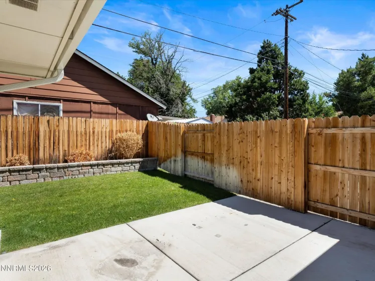 1590 York, Sparks, Nevada 89431, 4 Bedrooms Bedrooms, ,2 BathroomsBathrooms,Residential Income,Residential,York,0,260010809