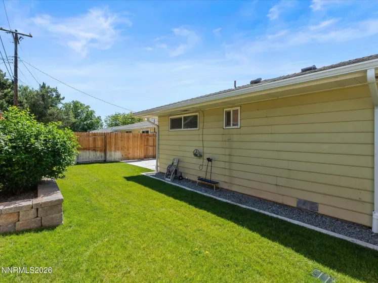1590 York, Sparks, Nevada 89431, 4 Bedrooms Bedrooms, ,2 BathroomsBathrooms,Residential Income,Residential,York,0,260010809