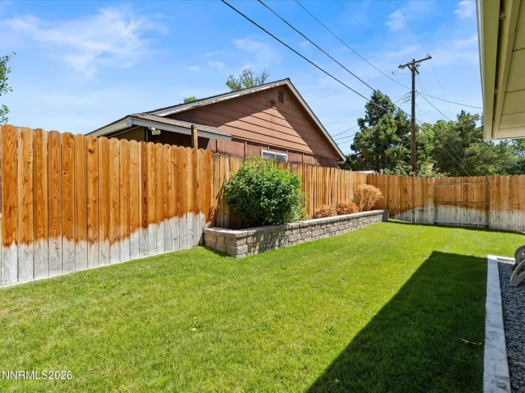1590 York, Sparks, Nevada 89431, 4 Bedrooms Bedrooms, ,2 BathroomsBathrooms,Residential Income,Residential,York,0,260010809