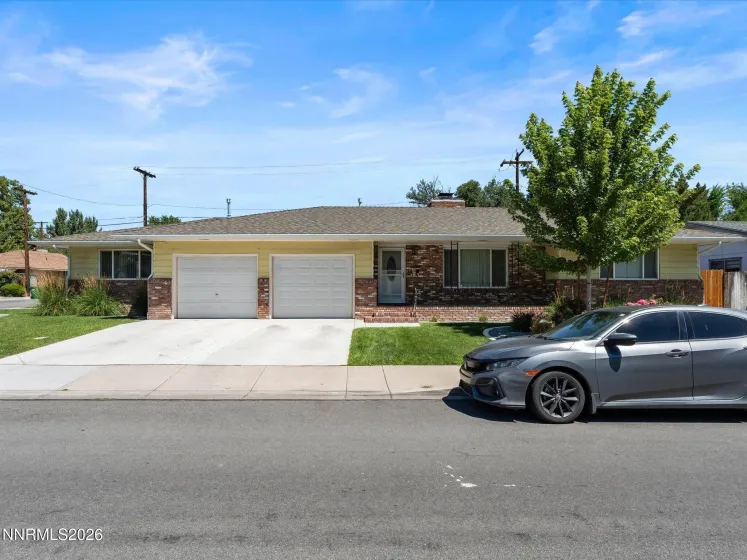 1590 York, Sparks, Nevada 89431, 4 Bedrooms Bedrooms, ,2 BathroomsBathrooms,Residential Income,Residential,York,0,260010809
