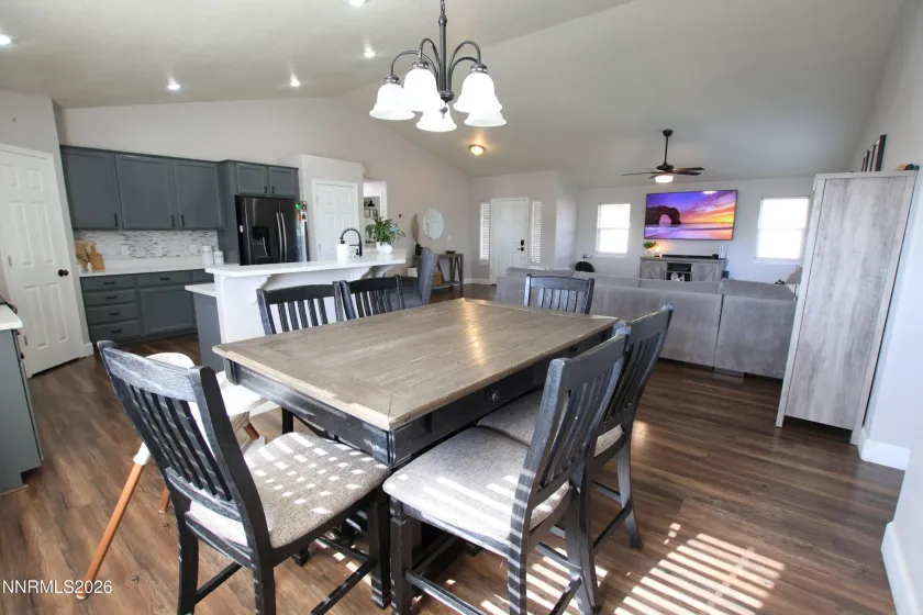 396 Sprague, Yerington, Nevada 89447, 3 Bedrooms Bedrooms, ,2 BathroomsBathrooms,Residential,Residential,Sprague,0,260010810