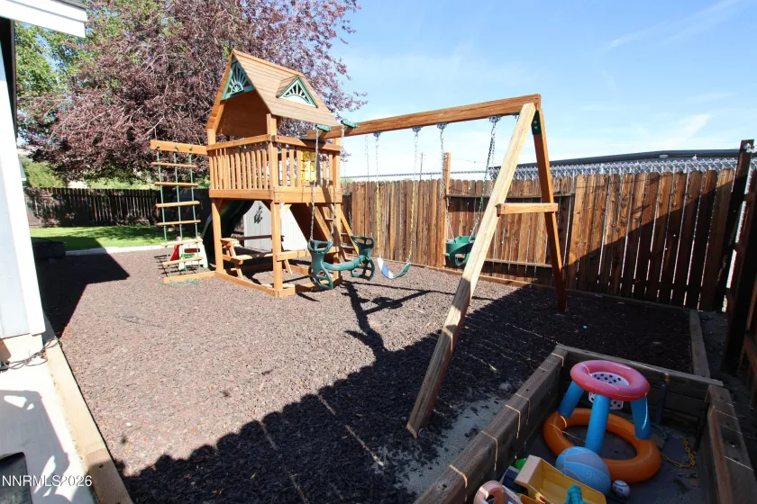 396 Sprague, Yerington, Nevada 89447, 3 Bedrooms Bedrooms, ,2 BathroomsBathrooms,Residential,Residential,Sprague,0,260010810