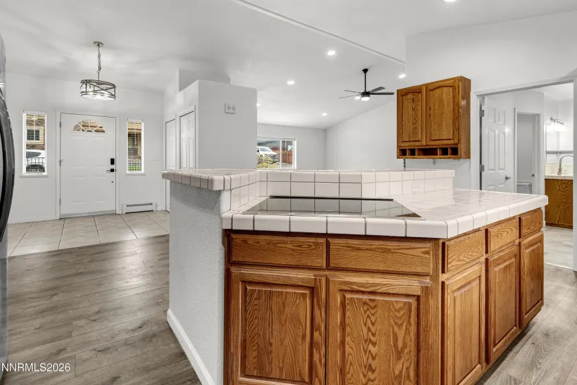 1435 Hunter Lake, Reno, Nevada 89509, 4 Bedrooms Bedrooms, ,3 BathroomsBathrooms,Residential,Residential,Hunter Lake,0,260010814
