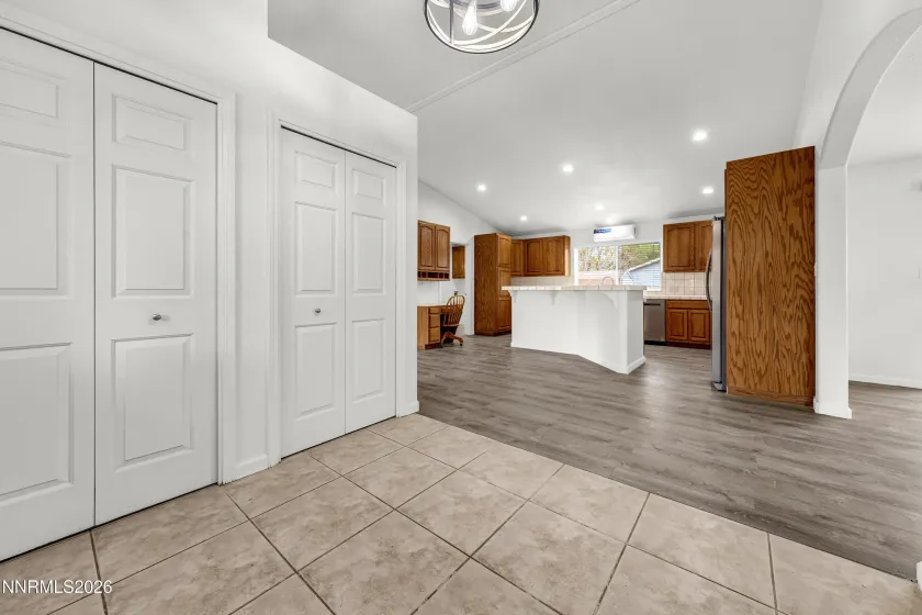 1435 Hunter Lake, Reno, Nevada 89509, 4 Bedrooms Bedrooms, ,3 BathroomsBathrooms,Residential,Residential,Hunter Lake,0,260010814