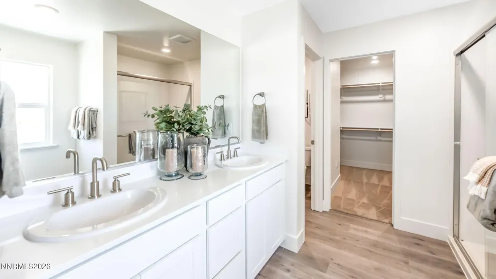 643 Capilano, Dayton, Nevada 89403, 5 Bedrooms Bedrooms, ,3 BathroomsBathrooms,Residential,Residential,Capilano,0,260010815
