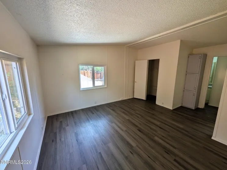 2710 Larkspur, Reno, Nevada 89512, 3 Bedrooms Bedrooms, ,2 BathroomsBathrooms,Residential,Residential,Larkspur,0,260010821