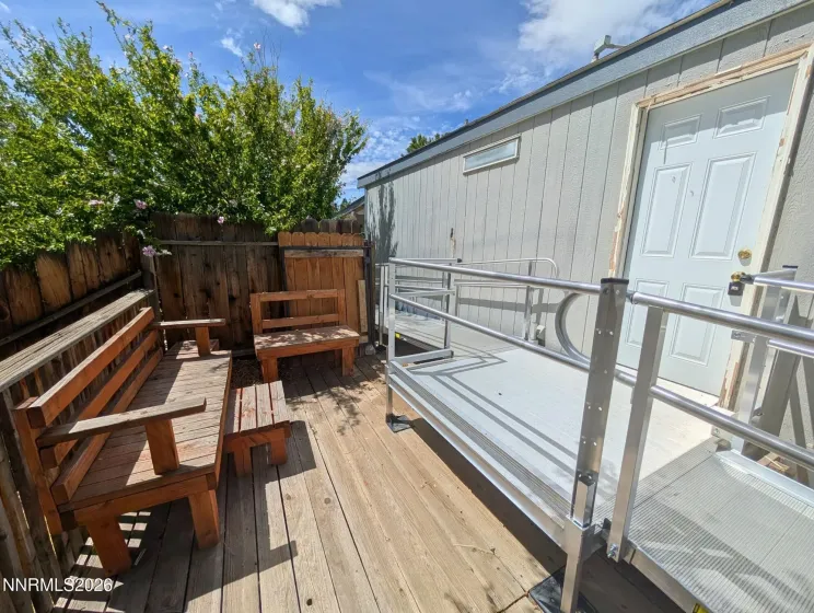 2710 Larkspur, Reno, Nevada 89512, 3 Bedrooms Bedrooms, ,2 BathroomsBathrooms,Residential,Residential,Larkspur,0,260010821