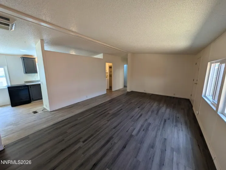 2710 Larkspur, Reno, Nevada 89512, 3 Bedrooms Bedrooms, ,2 BathroomsBathrooms,Residential,Residential,Larkspur,0,260010821