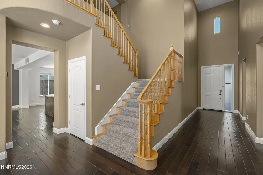 611 Caspian, Reno, Nevada 89521, 4 Bedrooms Bedrooms, ,3 BathroomsBathrooms,Residential,Residential,Caspian,0,260010827