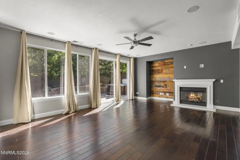 611 Caspian, Reno, Nevada 89521, 4 Bedrooms Bedrooms, ,3 BathroomsBathrooms,Residential,Residential,Caspian,0,260010827