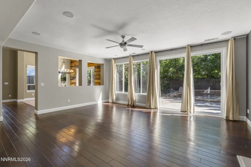 611 Caspian, Reno, Nevada 89521, 4 Bedrooms Bedrooms, ,3 BathroomsBathrooms,Residential,Residential,Caspian,0,260010827