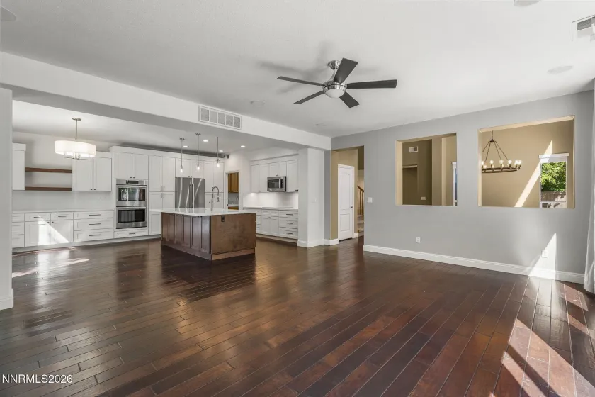 611 Caspian, Reno, Nevada 89521, 4 Bedrooms Bedrooms, ,3 BathroomsBathrooms,Residential,Residential,Caspian,0,260010827