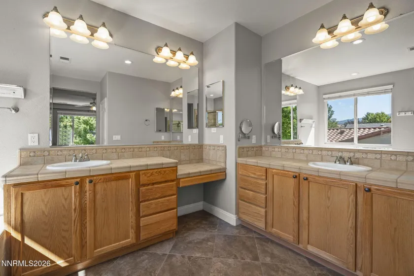 611 Caspian, Reno, Nevada 89521, 4 Bedrooms Bedrooms, ,3 BathroomsBathrooms,Residential,Residential,Caspian,0,260010827