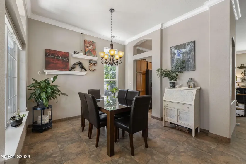 Formal dining room/Living room