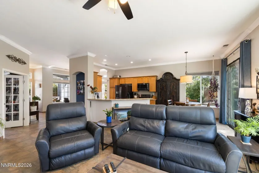 3385 Toledo, Sparks, Nevada 89436, 3 Bedrooms Bedrooms, ,2 BathroomsBathrooms,Residential,Residential,Toledo,0,260010830