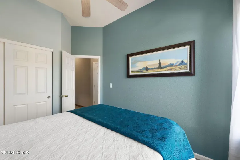 Guest bedroom 2