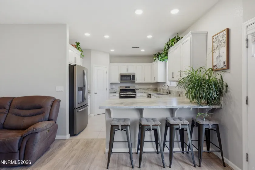458 Scenic Ridge, Reno, Nevada 89506, 3 Bedrooms Bedrooms, ,2 BathroomsBathrooms,Residential,Residential,Scenic Ridge,0,260010833