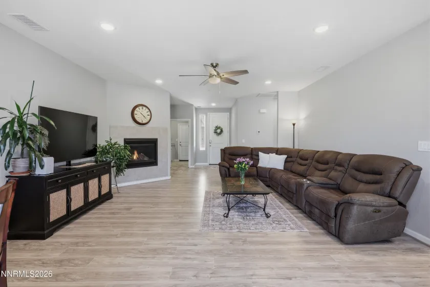 458 Scenic Ridge, Reno, Nevada 89506, 3 Bedrooms Bedrooms, ,2 BathroomsBathrooms,Residential,Residential,Scenic Ridge,0,260010833