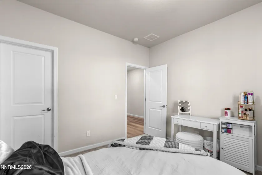 1054 Iron King, Sparks, Nevada 89441, 4 Bedrooms Bedrooms, ,2 BathroomsBathrooms,Residential,Residential,Iron King,0,260010760