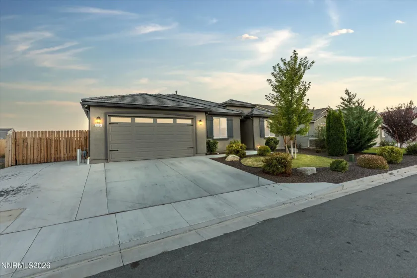 1054 Iron King, Sparks, Nevada 89441, 4 Bedrooms Bedrooms, ,2 BathroomsBathrooms,Residential,Residential,Iron King,0,260010760