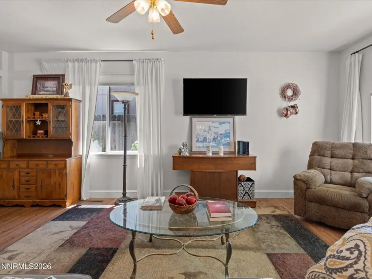 1336 Brooke, Gardnerville, Nevada 89410, 3 Bedrooms Bedrooms, ,2 BathroomsBathrooms,Residential,Residential,Brooke,0,260010762