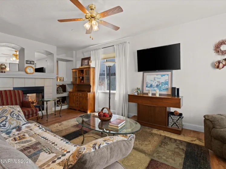 1336 Brooke, Gardnerville, Nevada 89410, 3 Bedrooms Bedrooms, ,2 BathroomsBathrooms,Residential,Residential,Brooke,0,260010762