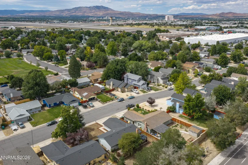 2810 Chavez, Reno, Nevada 89502, 3 Bedrooms Bedrooms, ,2 BathroomsBathrooms,Residential,Residential,Chavez,0,260010763