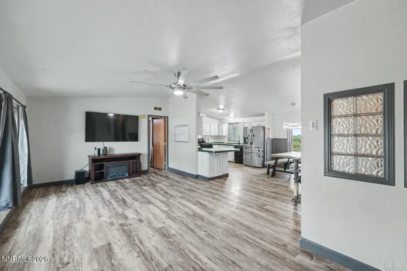 3330 Della, Fallon, Nevada 89406, 3 Bedrooms Bedrooms, ,2 BathroomsBathrooms,Residential,Residential,Della,0,260010767